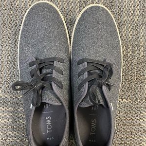 Toms lace up grey wool shoes